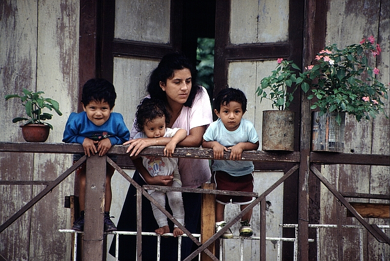 Familie in Alausi